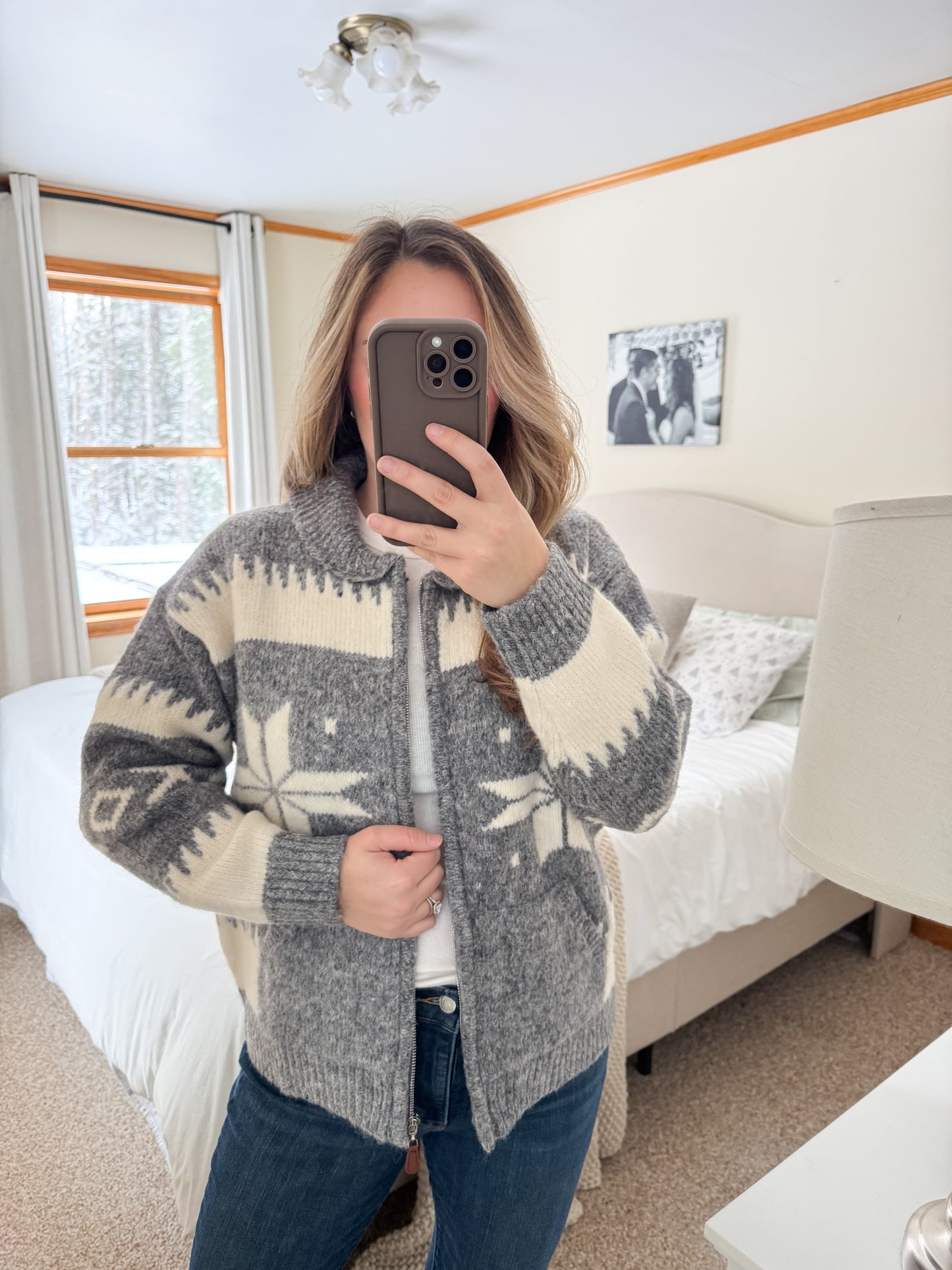 Coastal Cottage Zipper Cardigan