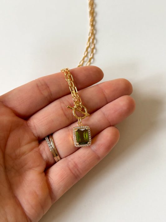 Elegant Pendant Necklace