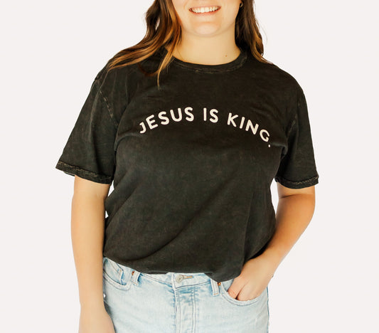 Jesus Is King Oversized Tee